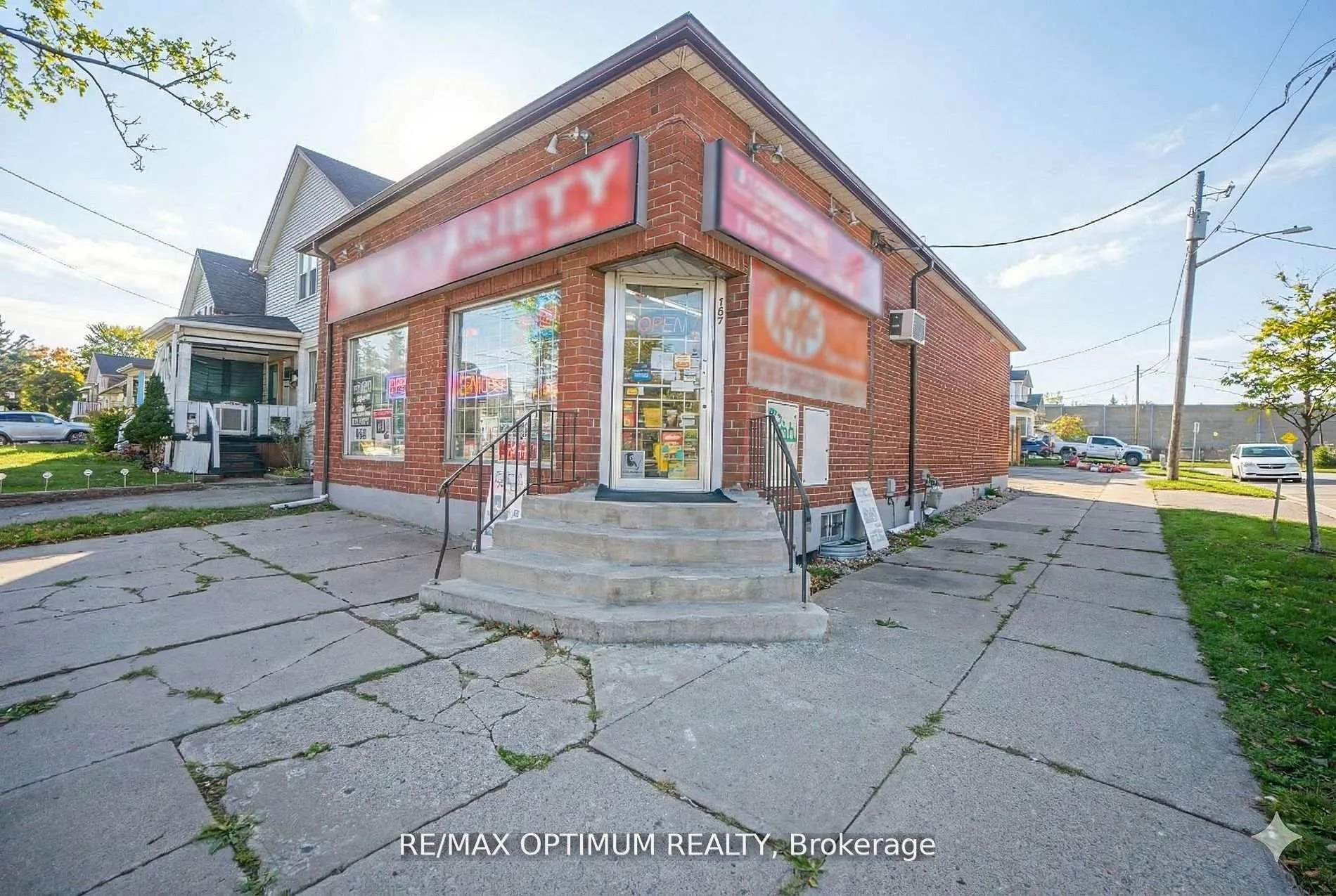 168 Bloor Street W, Oshawa