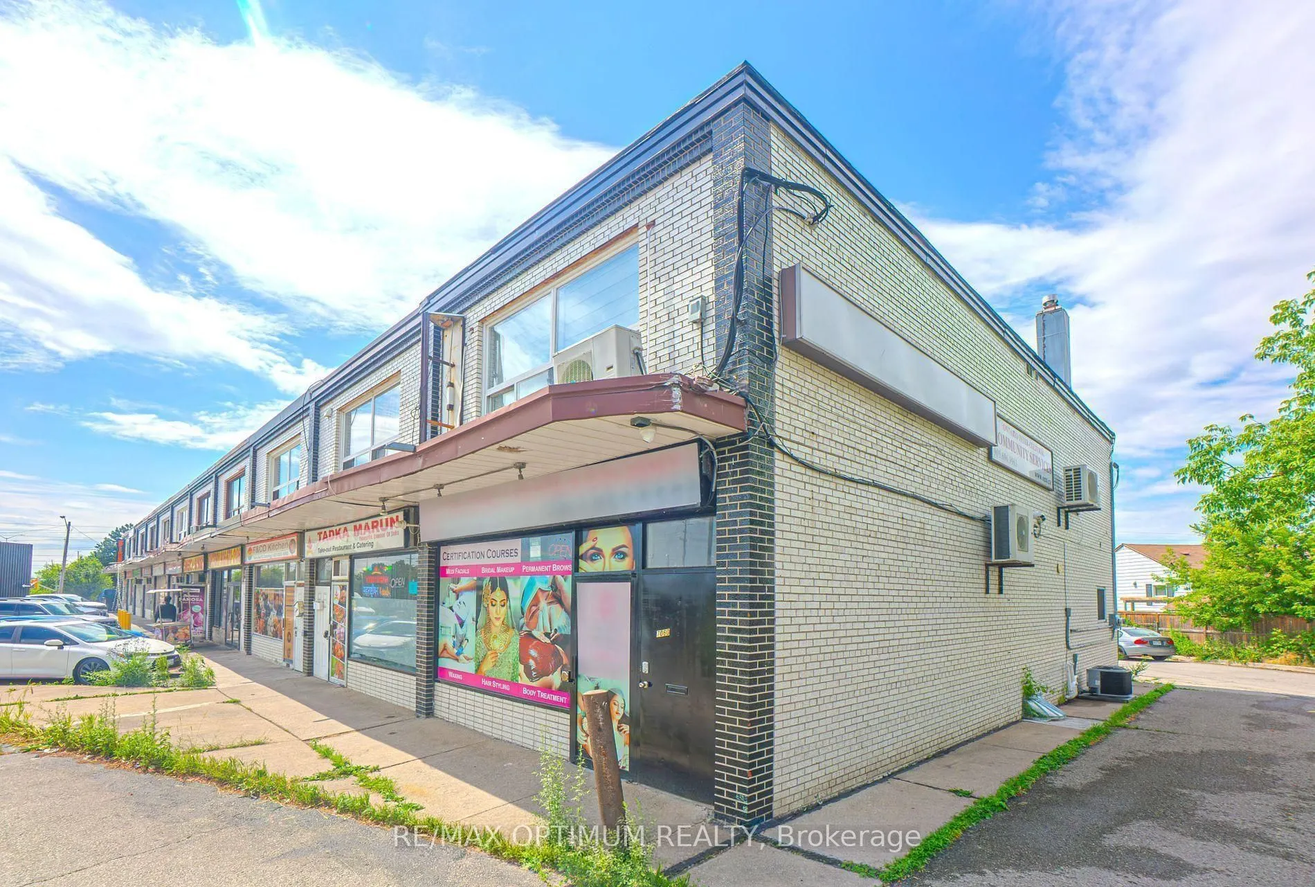 7060 Airport Road, Mississauga